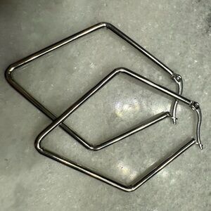 Kinsley Armelle Silver Geometric Hoop Earrings